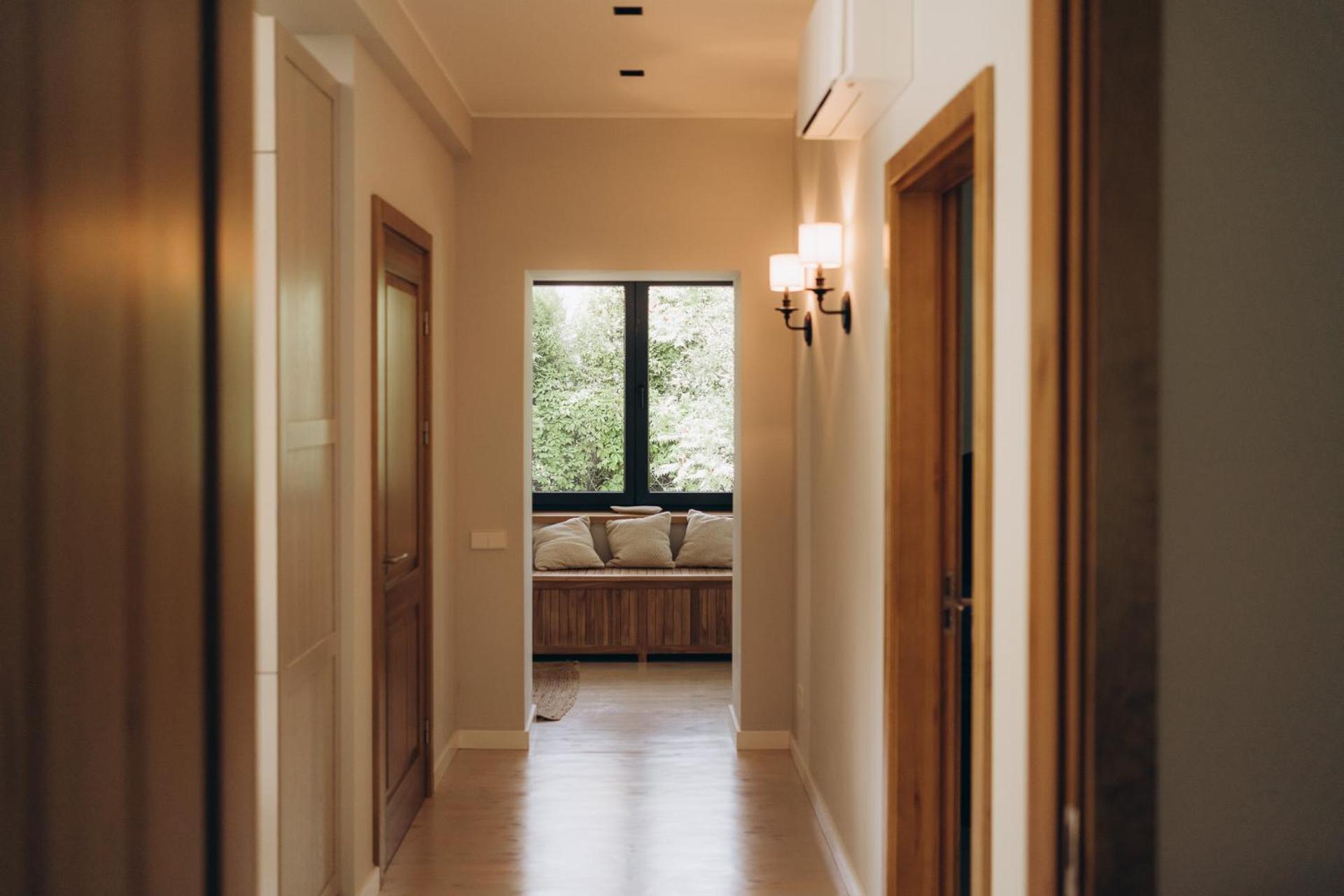 Cozy Private House Near In * Roja